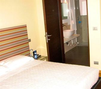 Parizzi Suites & Studio