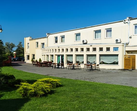 Henlex Hotel