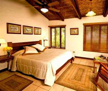 Villa Blanca Cloud Forest Hotel and Nature Reserve