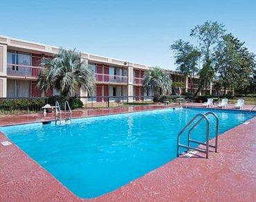Econo Lodge Savannah South