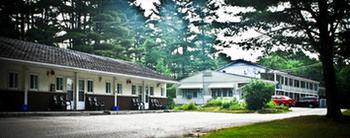 Pinedale Inn