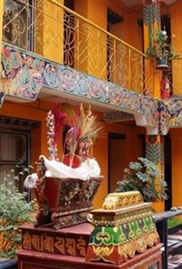 TenGyeling Temple Hotel
