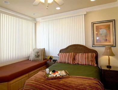 P-908 Beachfront Holiday Home