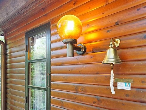 Three-Bedroom Holiday home in Ronne 4