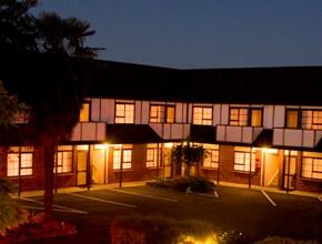 Knightsbridge Court Motor Lodge