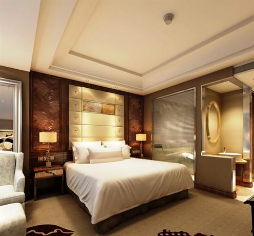 Mingzhao Hot Spring Hotel