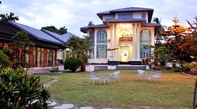 Palm Spring Resort Myitkyina