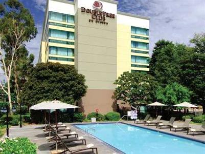 DoubleTree Club by Hilton Orange County Airport