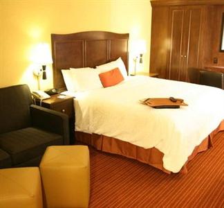 Hampton Inn Overland Park
