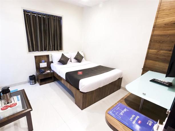 OYO Premium Mumbai Colaba Causeway