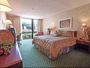 Ramada-Dallas Love Field