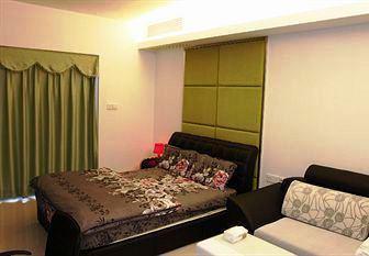 Home World Hotel