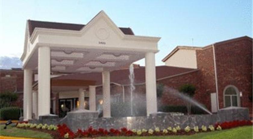Congress Hotel & Suites