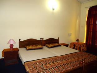 Mahagedara Holiday Home