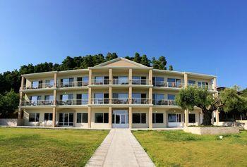 Crown Hotel Kassandra