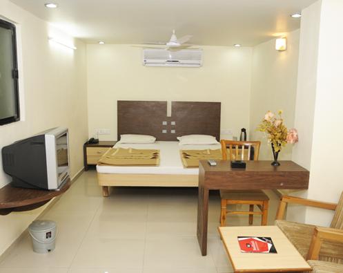 Hotel Neelkanth Panshikura Ahmedabad