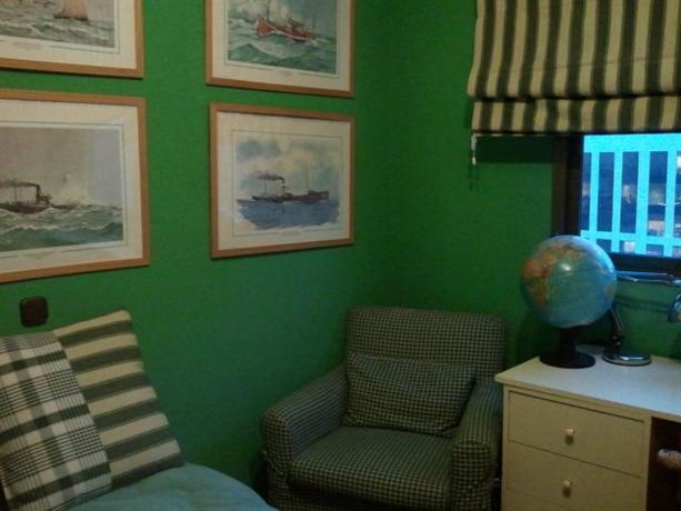 Homestay in Costillares near Pinar de Chamartin Metro Station