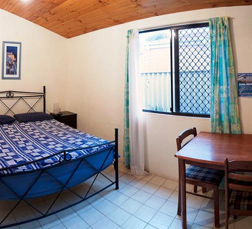 Western Beach Lodge