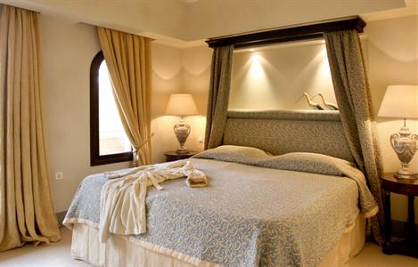 Le Convivial Luxury Suites and Spa