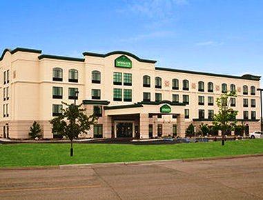 Wingate by Wyndham Bismarck