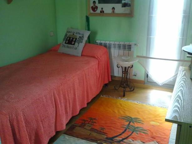 Homestay in Costillares near Bambu Metro Station