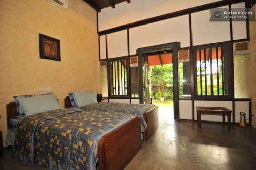Bangalawa Hotel