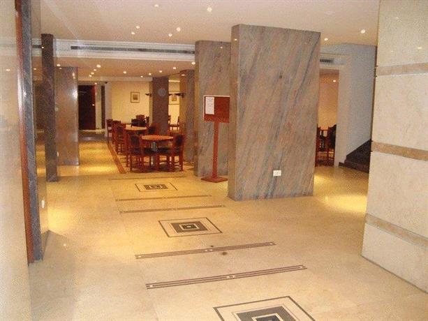 Charles Hotel