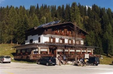 Albergo Chalet Lago Antorno