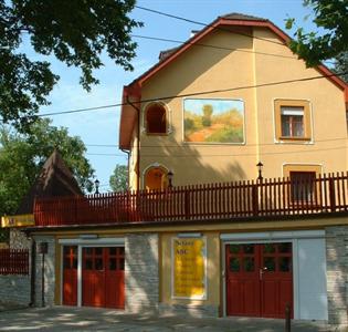 Herczeg Setany Apartmanhaz