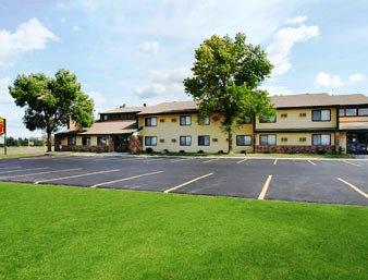 Super 8 St. Joseph/St. Cloud