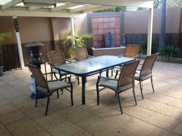 Homestay in Woodlands near Westfield Innaloo