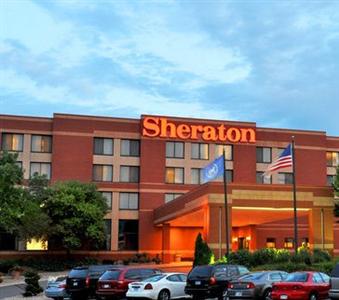 Sheraton Minneapolis West Hotel