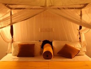 Refresh Cabana Garden