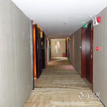 Rose Holiday Hotel