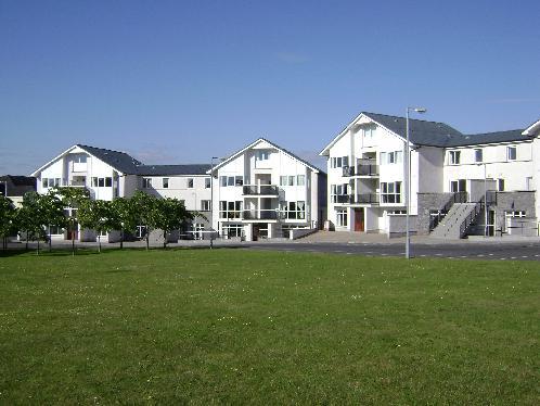 Dunaras Village