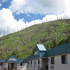 Black Hills Inn & Suites