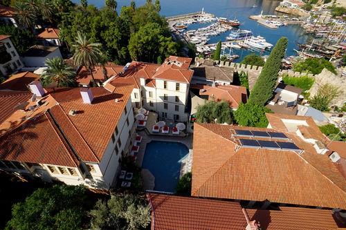 Marina Residence & Restaurants