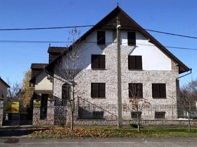 Rozsa Apartman