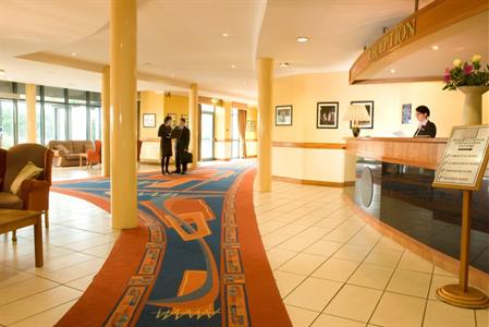 South Court Hotel