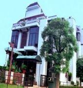 The Signature Crest -Serviced Apartment