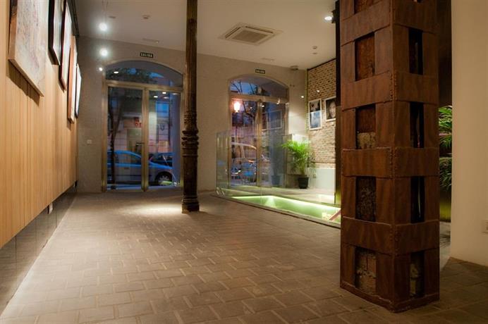 Artrip Hotel
