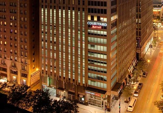 Courtyard Chicago Downtown/Magnificent Mile