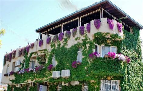 Bella Hotel
