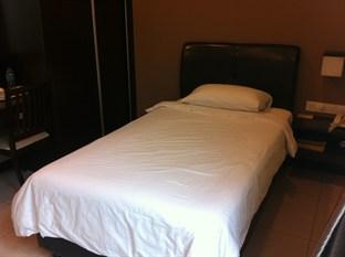 Rail Hotel
