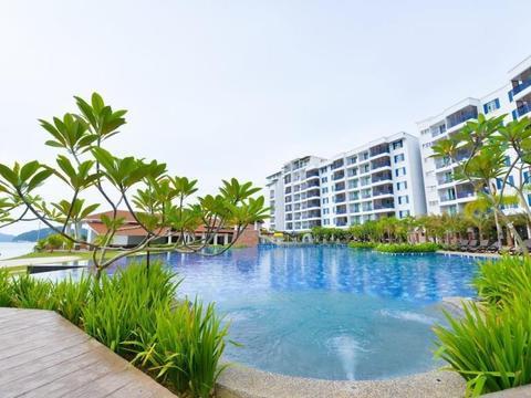 Dayang Bay Serviced Apartment & Resort