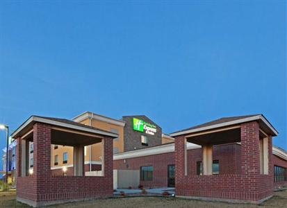 Holiday Inn Express Hotel & Suites Brownfield