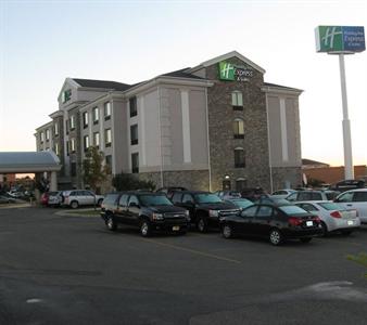 Holiday Inn Express Bismarck