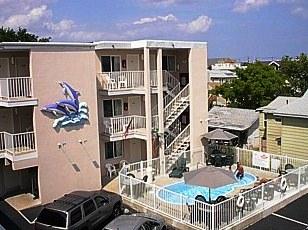 Bay Breeze Motel