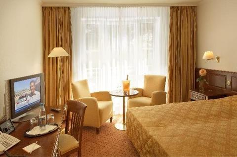 Conrad Hotel de Ville