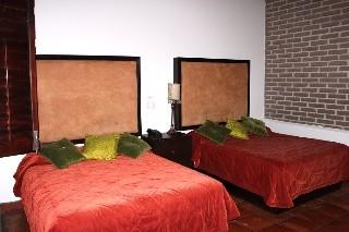 Hotel Quinta San Carlos Tonala